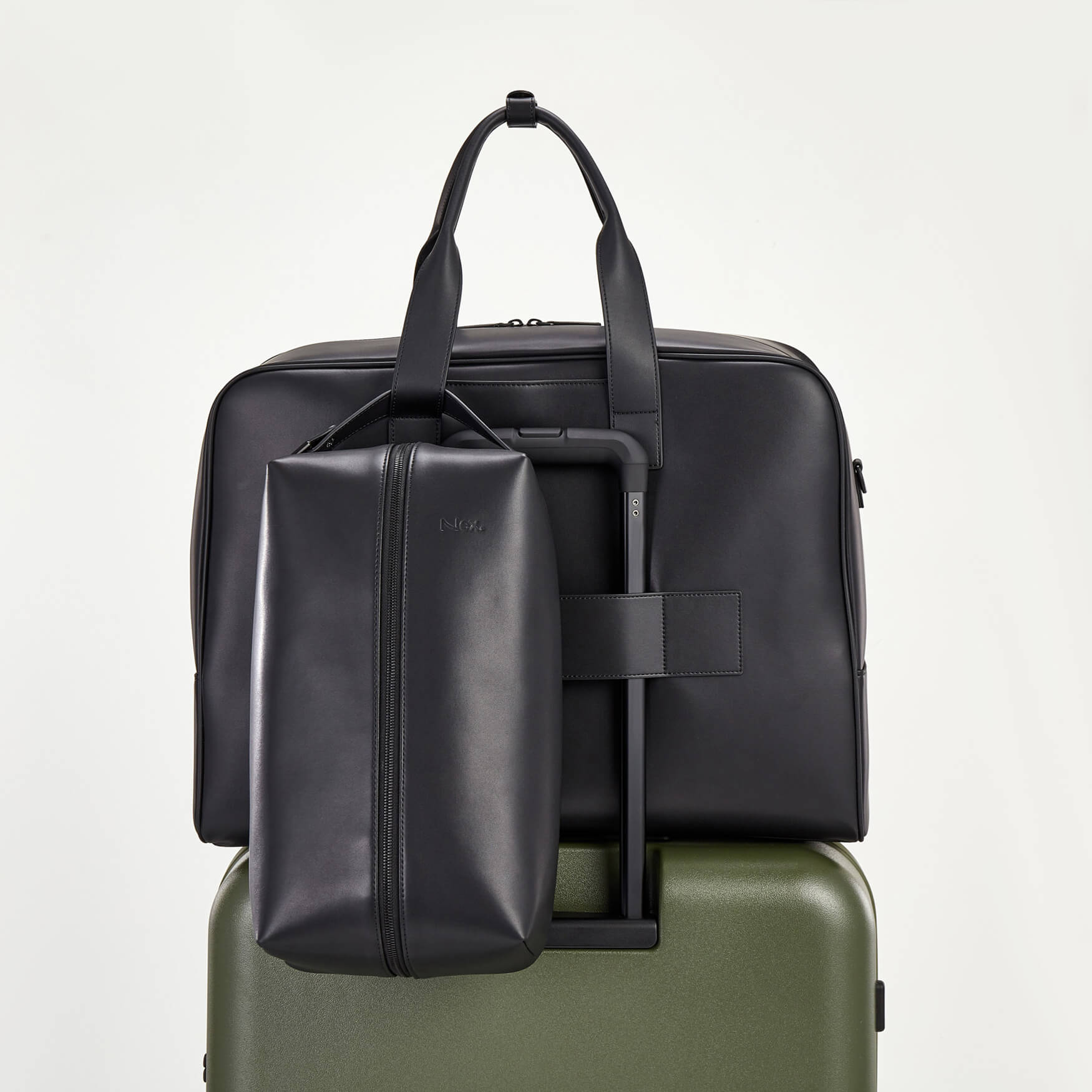 Weekender - Hawaii Edition | Punaluu Obsidian