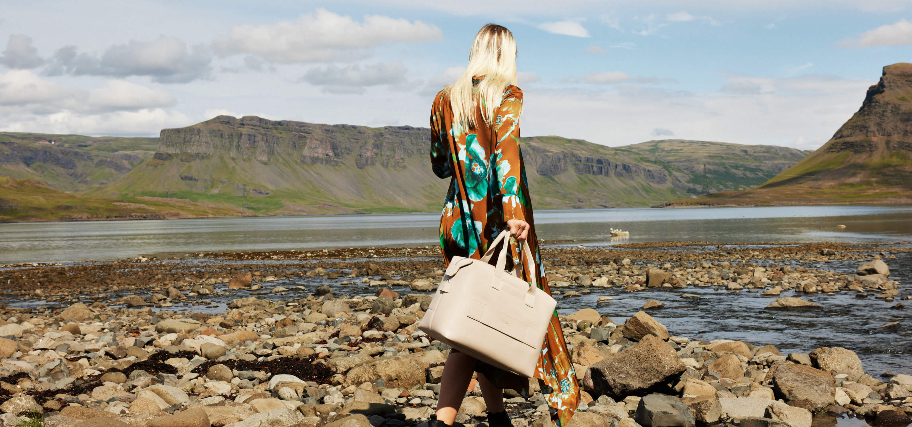 Nex Carryall Bag - Hawaii Edition | Punaluu Obsidian