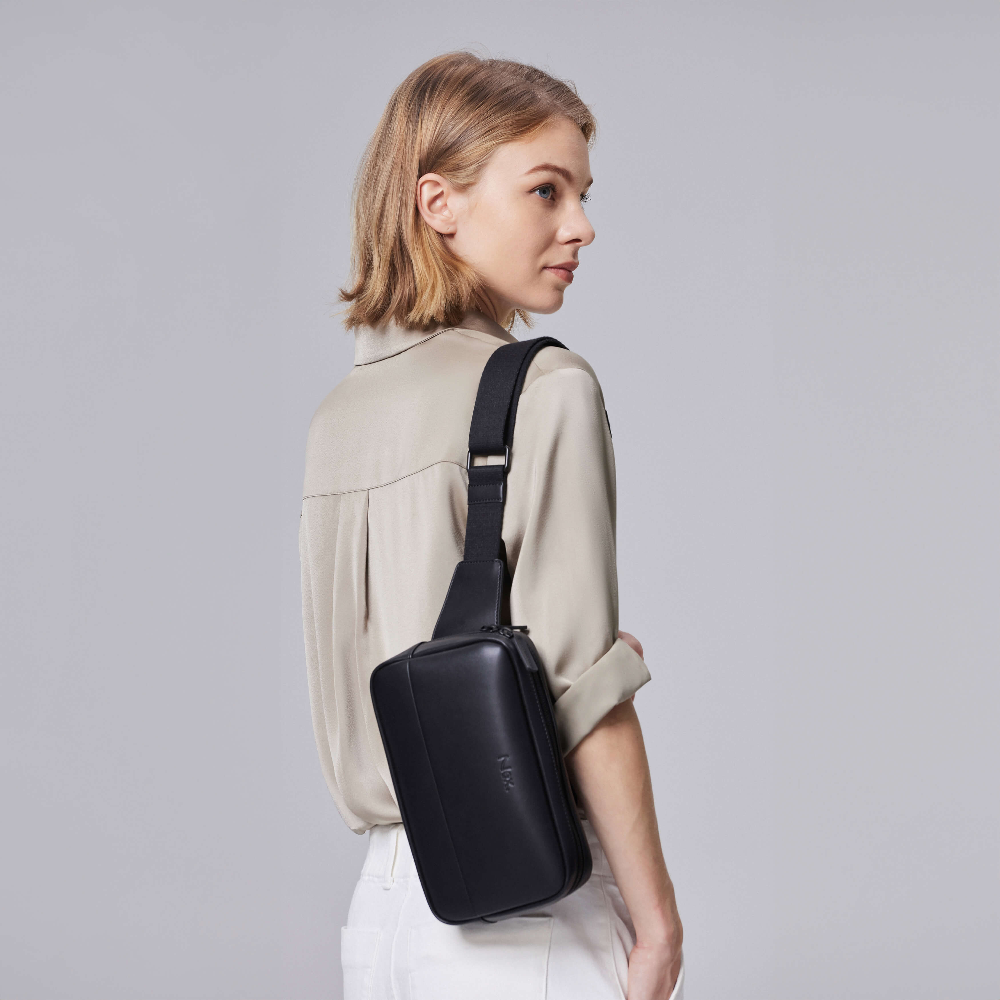 Voyager Crossbody | Punaluu Obsidian